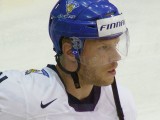 Saku Koivu with the Finnish national team. Image courtesy of Wikipedia Commons.