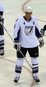 Vinny Lecavalier with the Tampa Bay Lightning. Image courtesy of Wikimedia Commons.